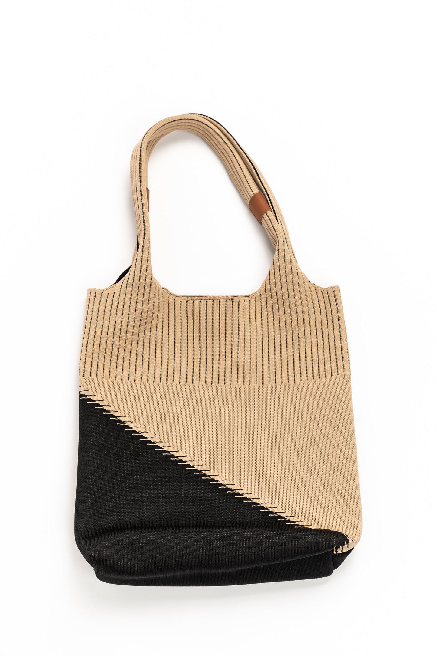 Holiday - Jonty Tote Taupe/Black | HL24652