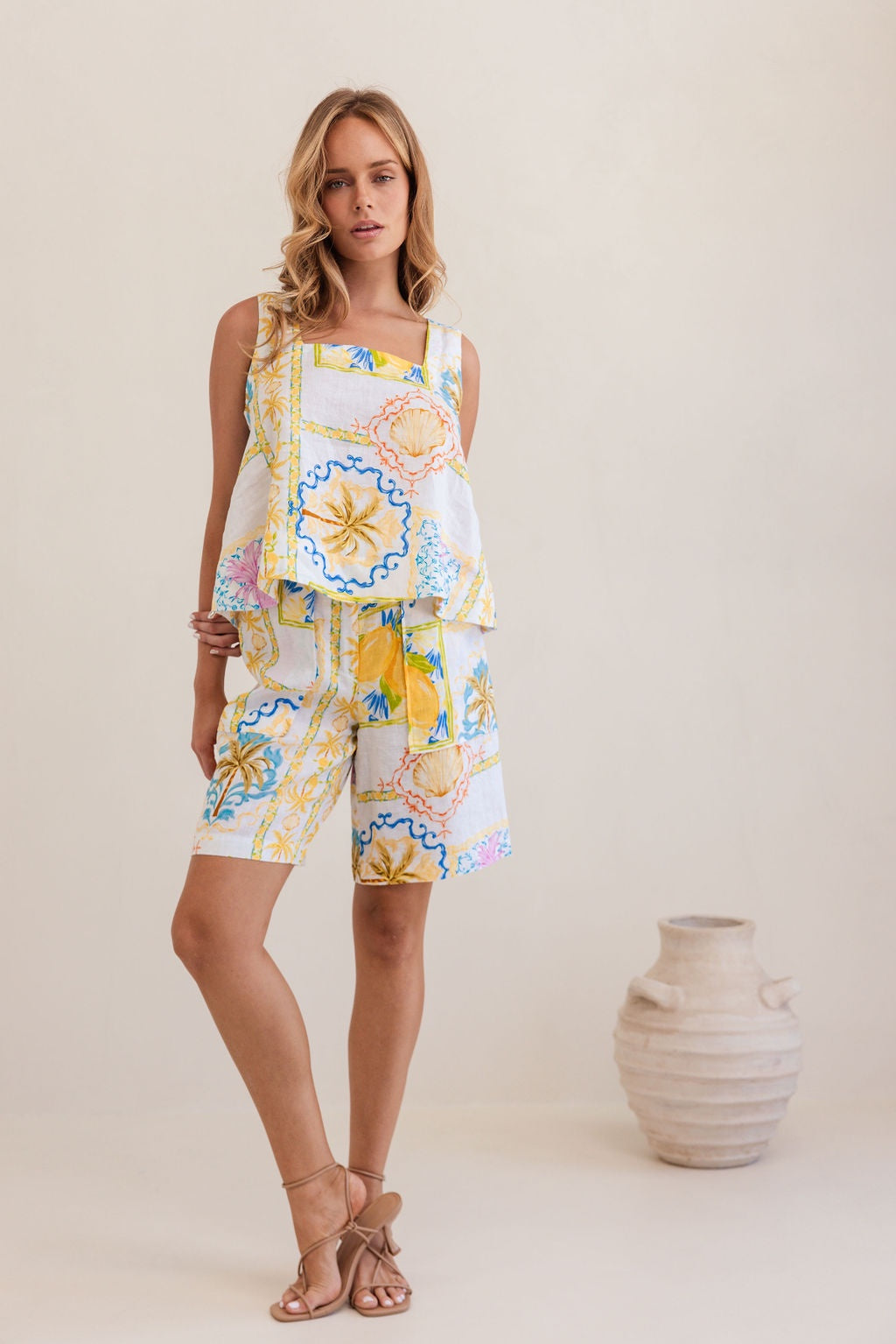 Kaleido - 100% Linen Elastic Waist Midi Short K86