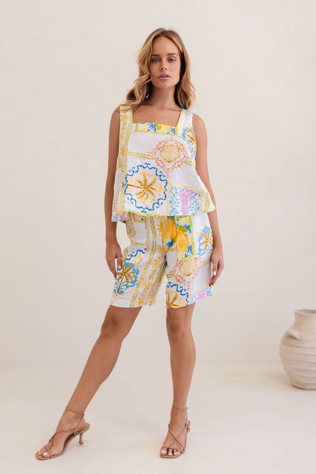 Kaleido - 100% Linen Elastic Waist Midi Short K86