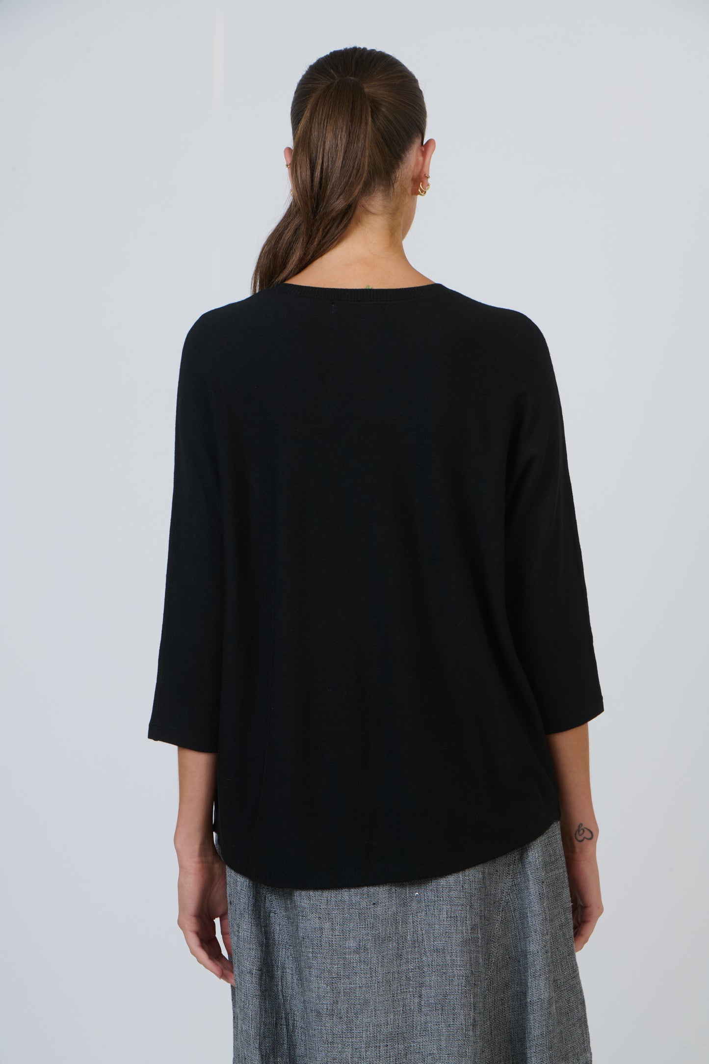 Olive et Julie - Relaxed Crew Neck Knit OJ-W41