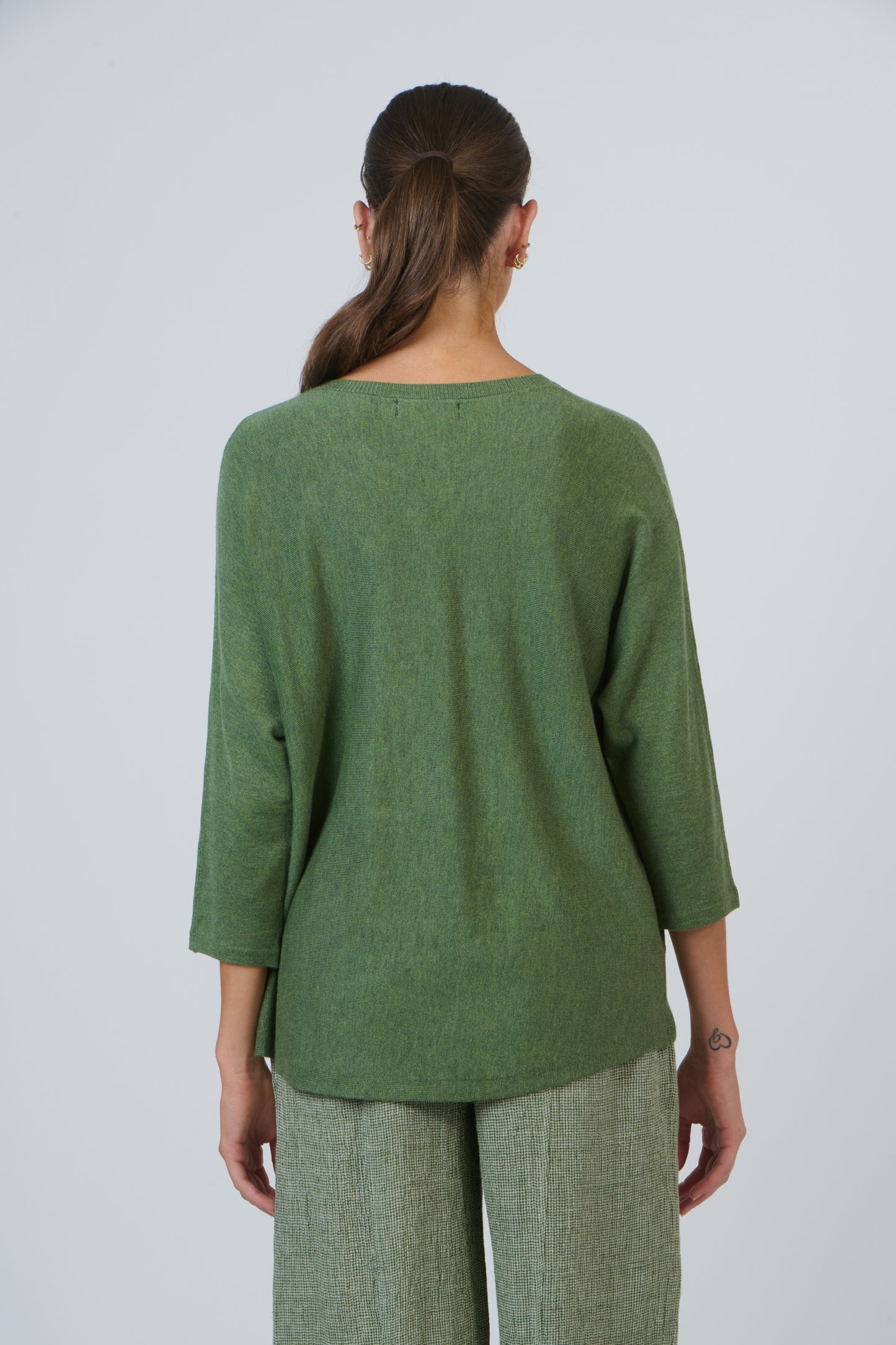 Olive et Julie - Relaxed Crew Neck Knit OJ-W41