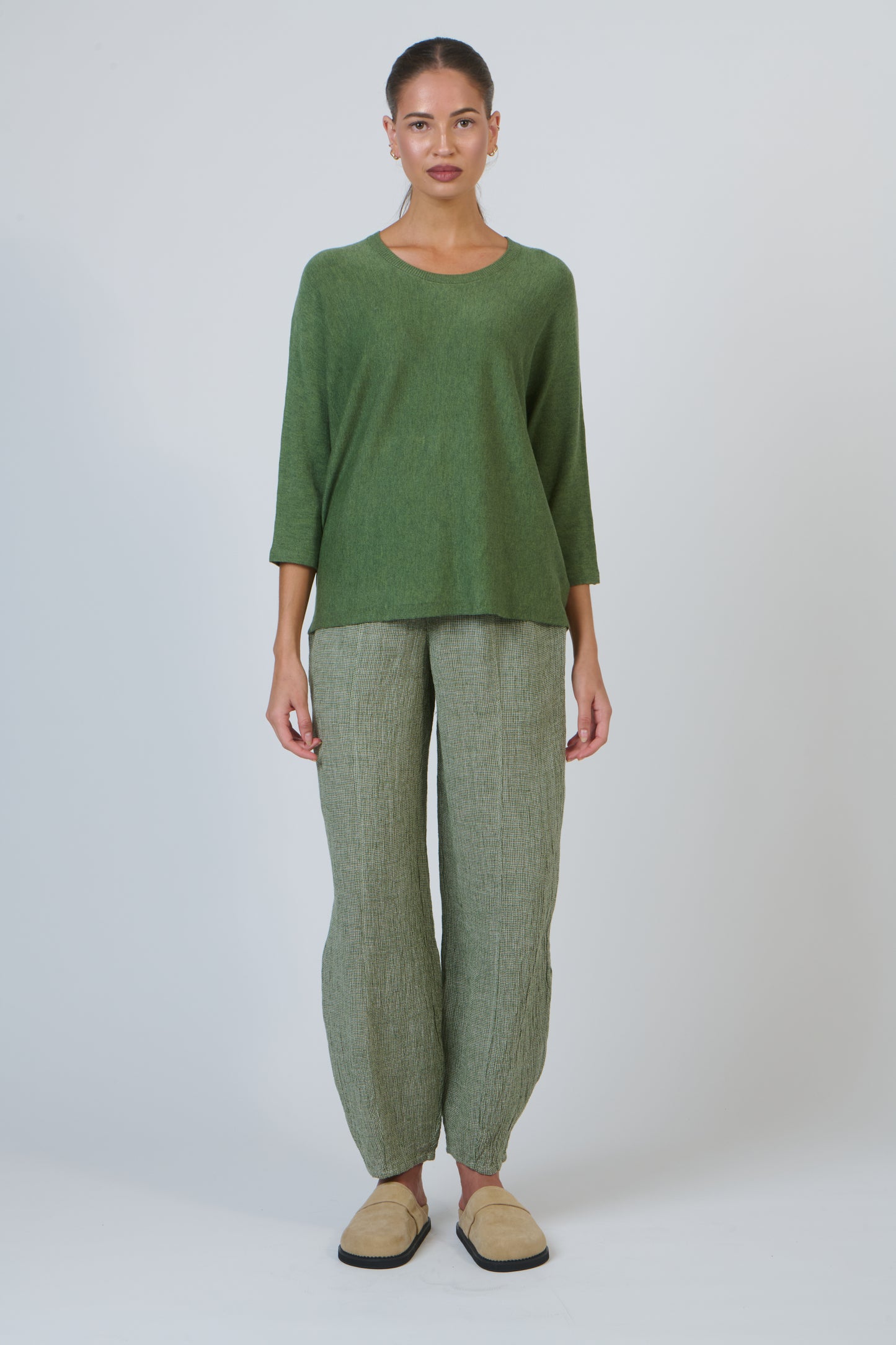 Olive et Julie - Relaxed Crew Neck Knit OJ-W41