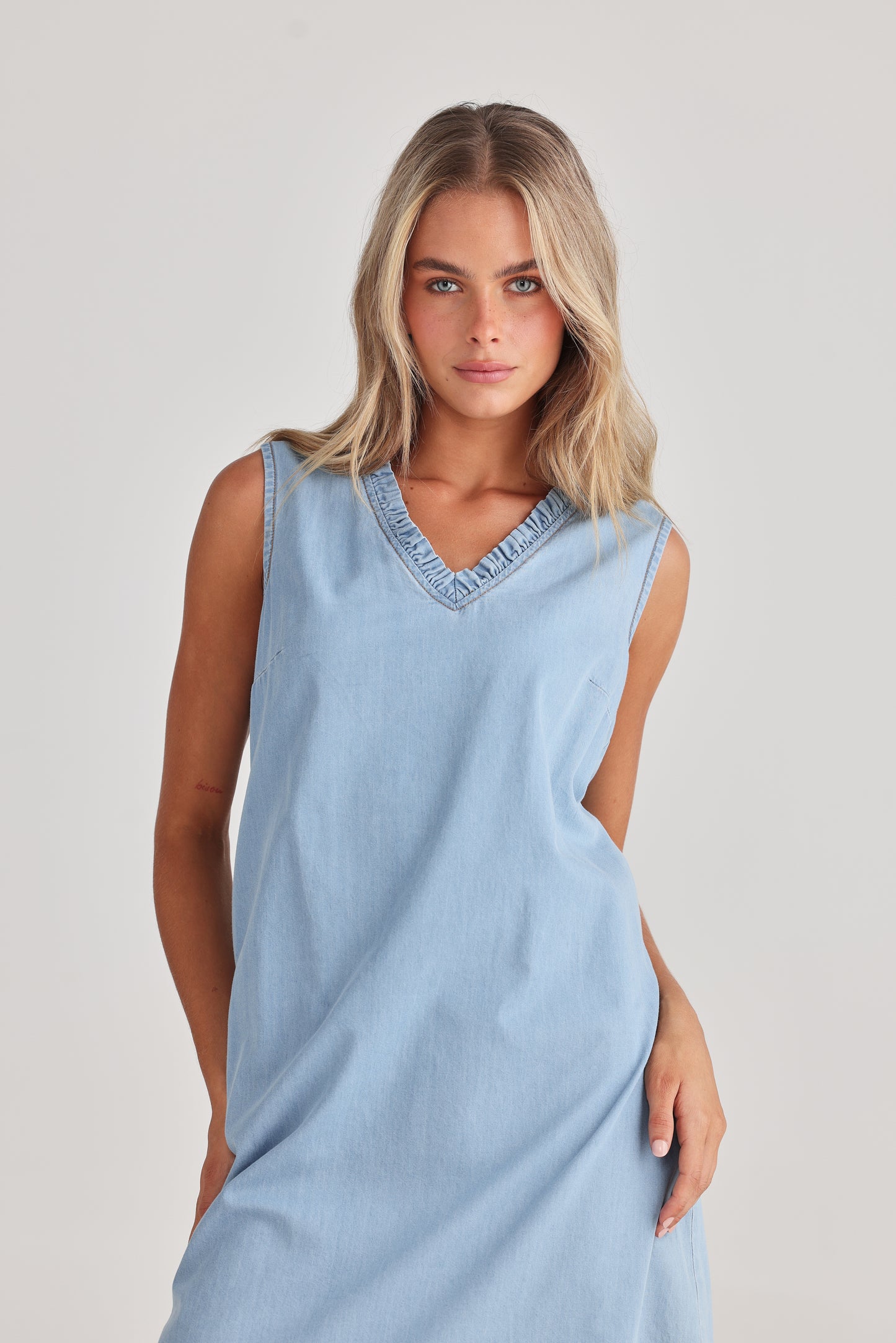 Talisman - Vera Denim Dress Light Denim | TA24248-1