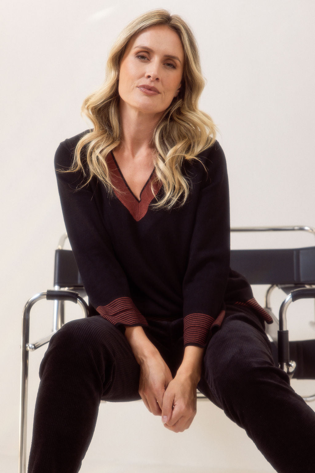 See Saw - V Neck Contrast Trim Sweater SS722B