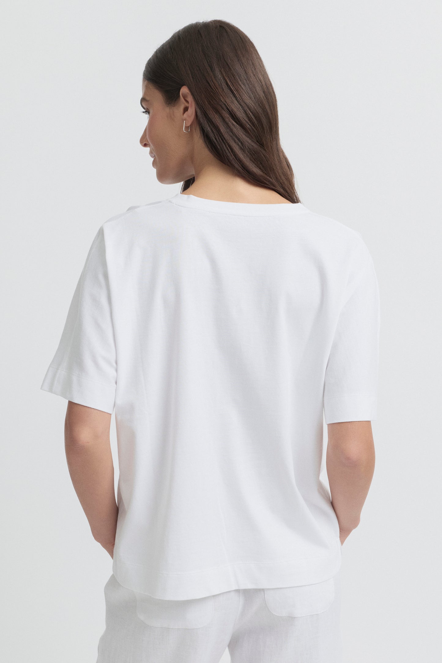 Yarra Trail - Glass Tee | YTWN3043