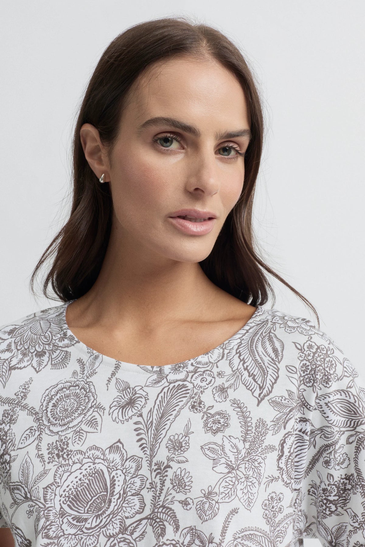 Yarra Trail - Delicacy Tee | YTWN3090