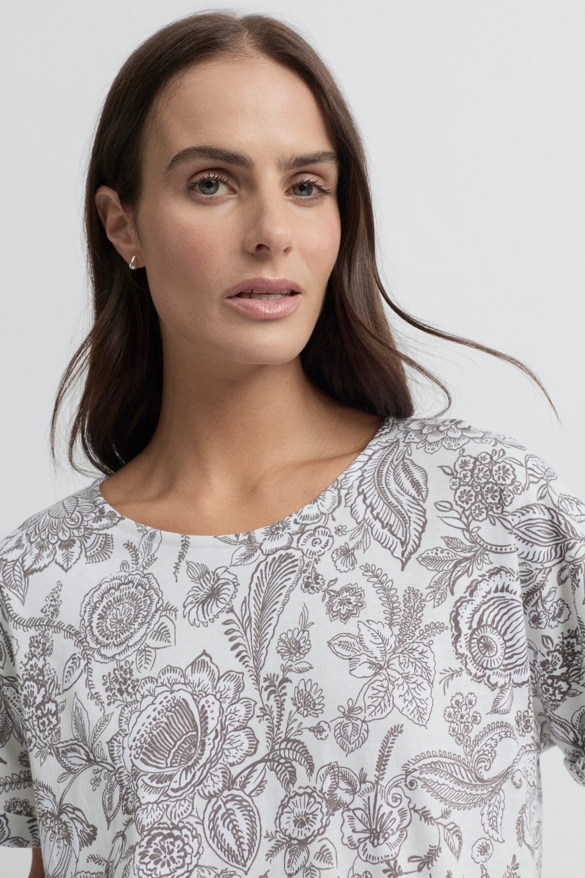 Yarra Trail - Delicacy Tee | YTWN3090