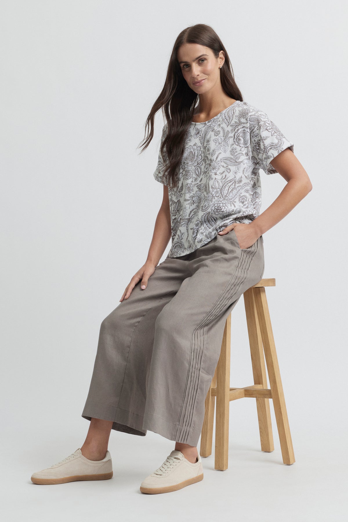 Yarra Trail - Tirari Pintuck Pant | YTWN8064