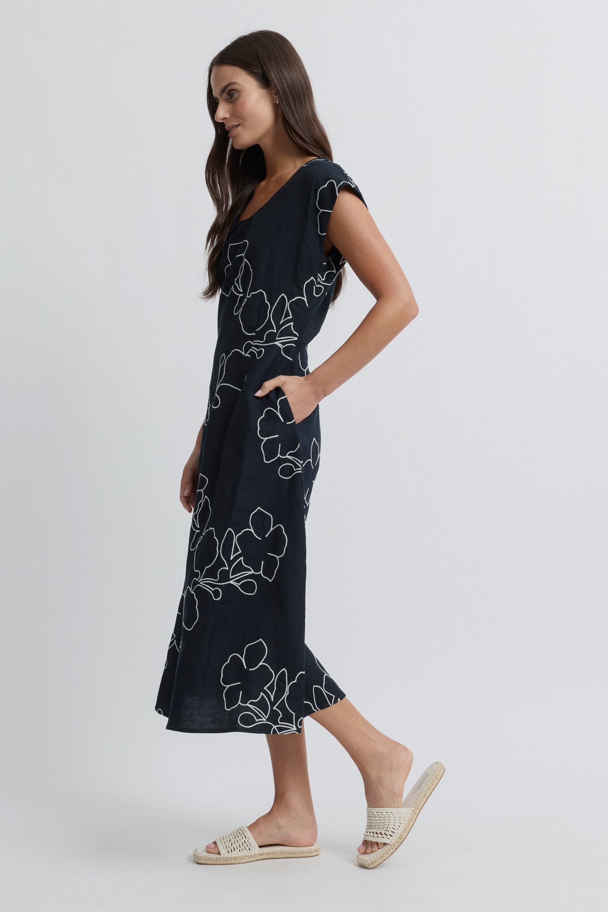 Yarra Trail -  La Darse Dress | YTWN9698