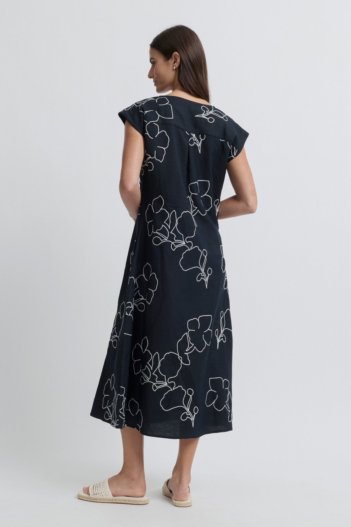 Yarra Trail -  La Darse Dress | YTWN9698
