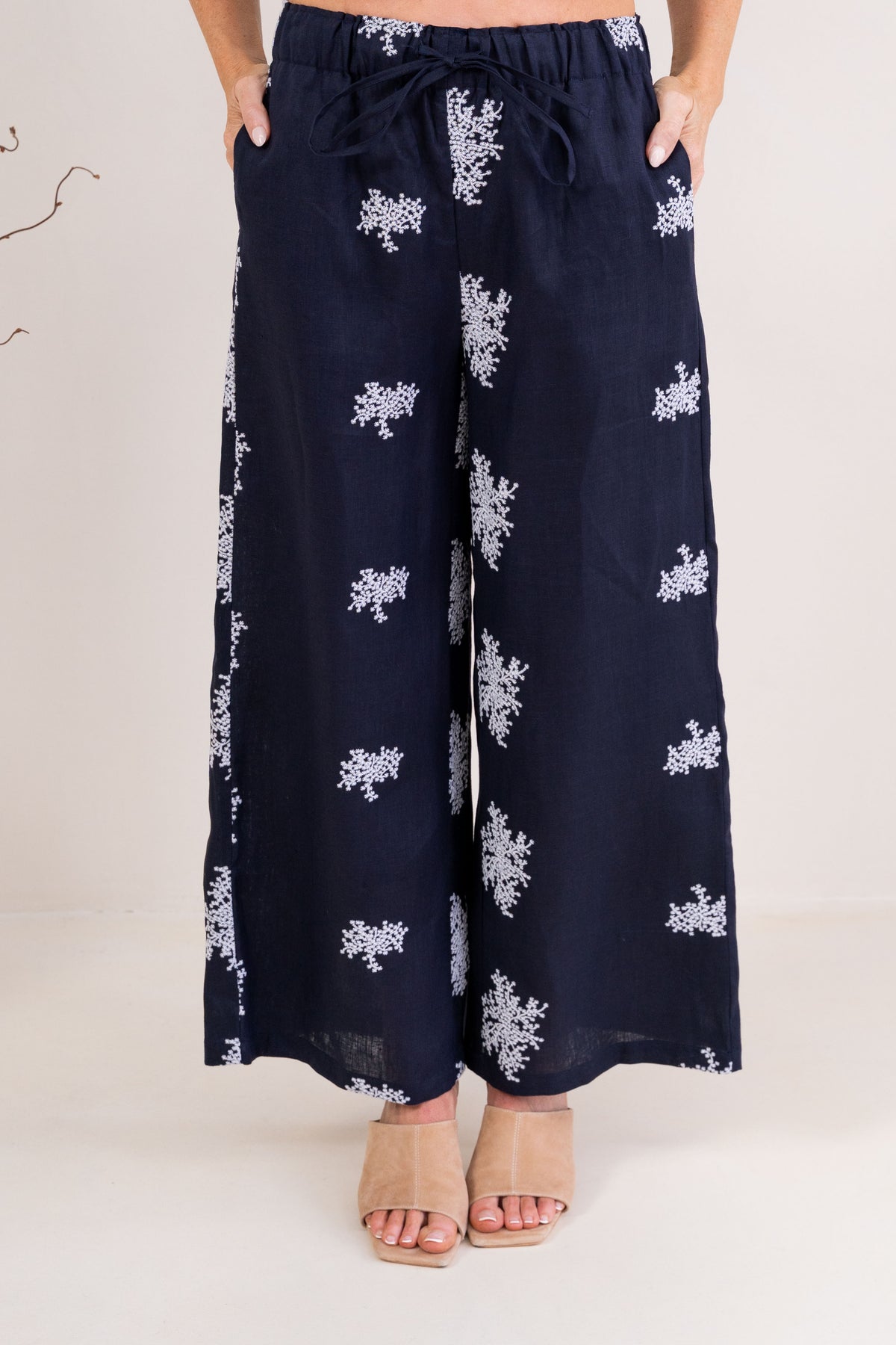 See Saw - Linen 7/8 Drawstring Pant | SA217