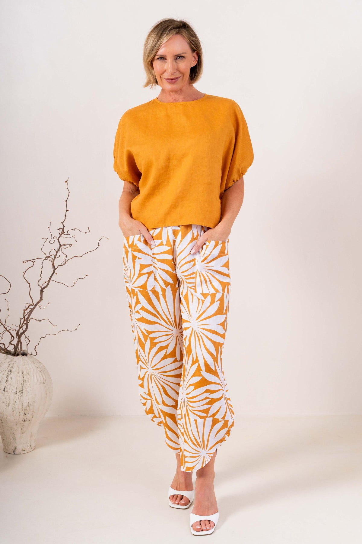 See Saw - Linen Elastic Sleeve Top | SA105