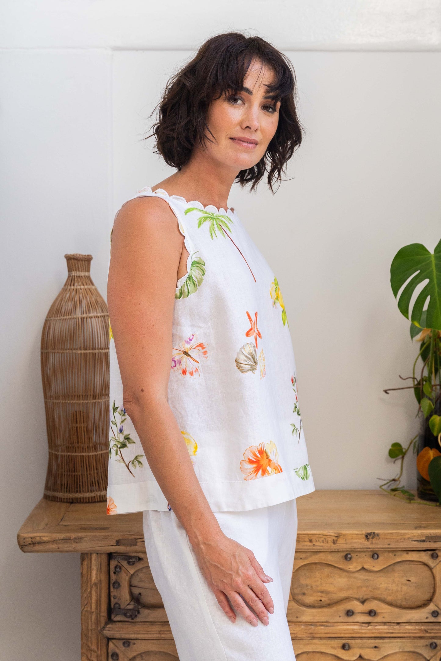 See Saw - 100% Linen Scallop Tank SS431