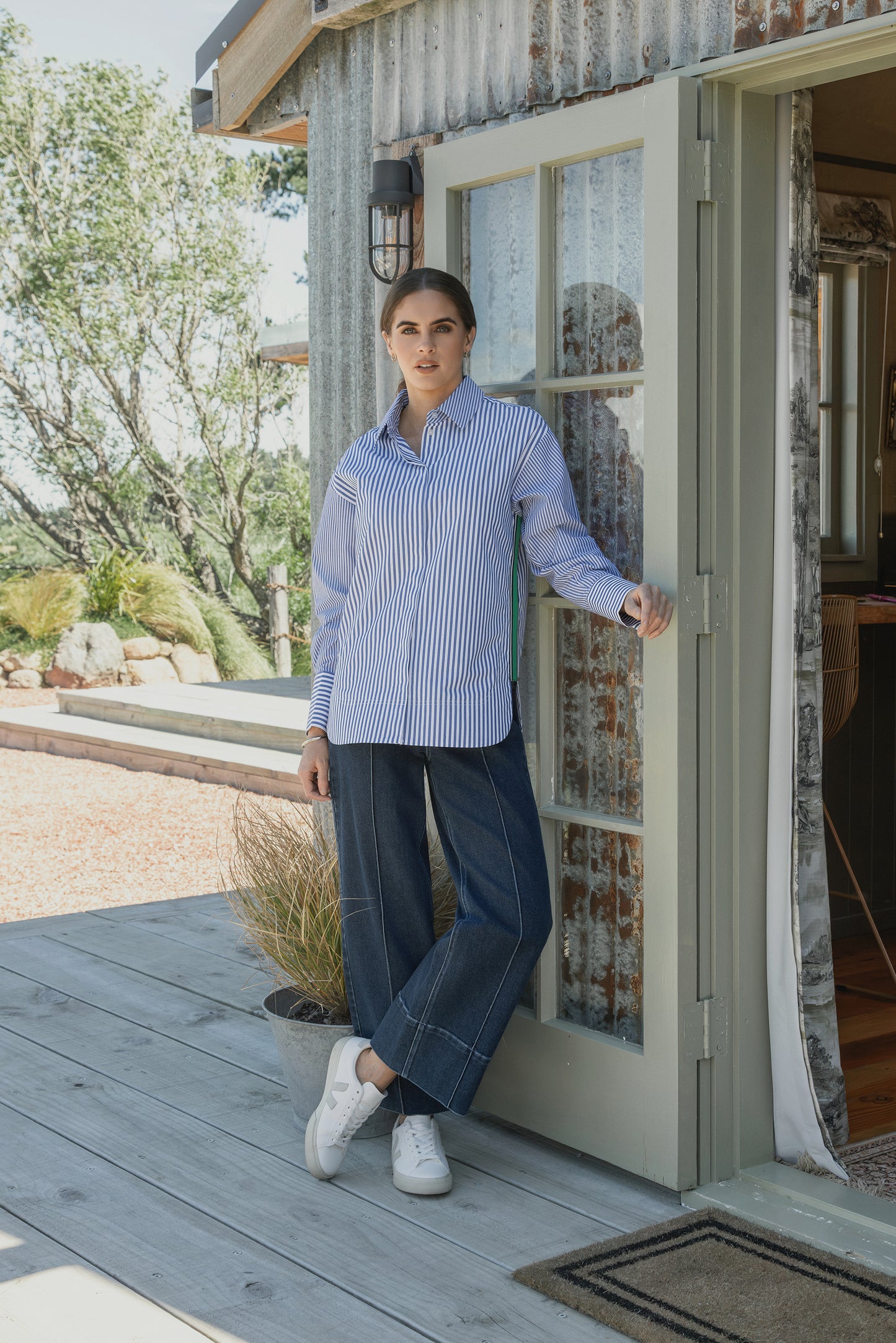 Vassalli - Oversize Shirt with Side Stripe Detail / 4501
