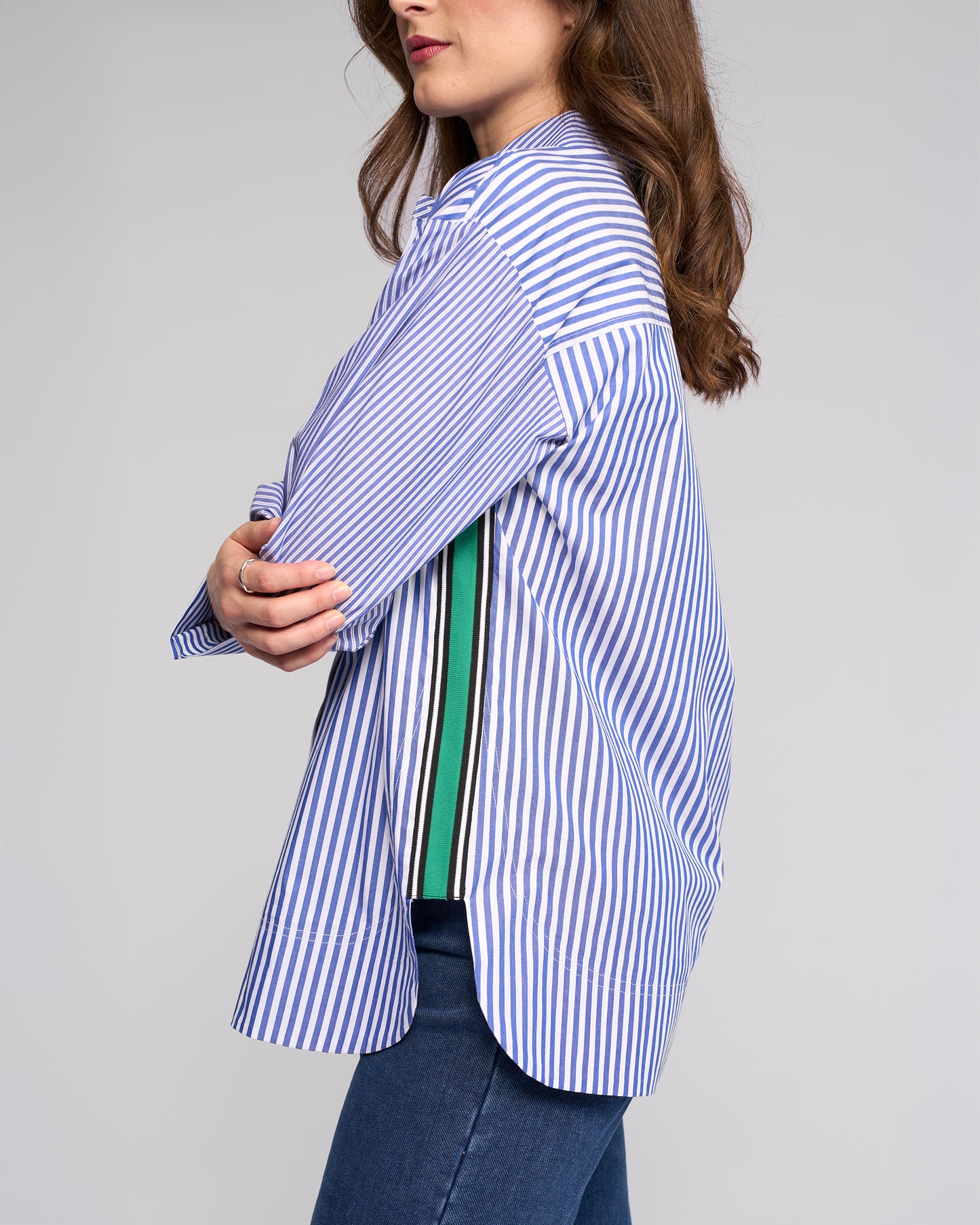 Vassalli - Oversize Shirt with Side Stripe Detail / 4501