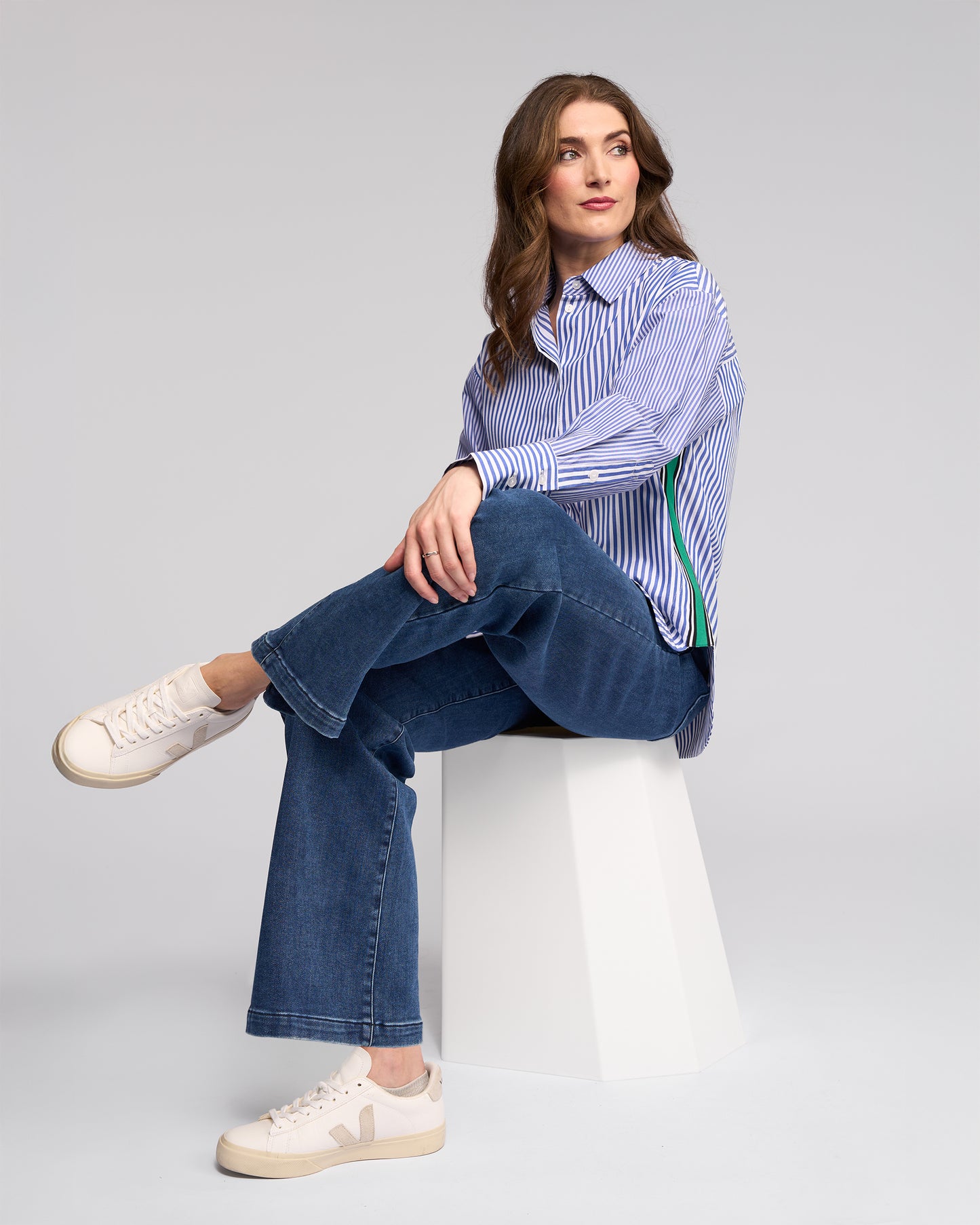 Vassalli - Oversize Shirt with Side Stripe Detail / 4501