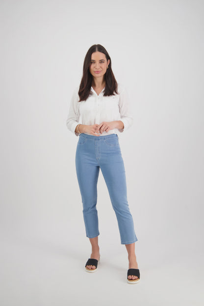 Vassalli - Slim Leg 7/8 Length Lightweight Denim Pull On Ice | V274