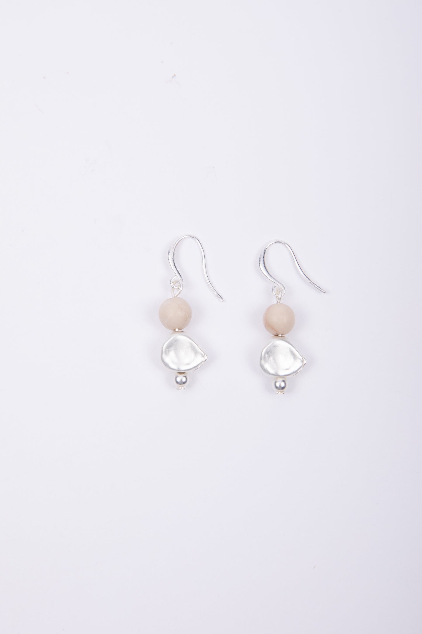 Holiday Binnie Earrings White/Silver | J-E1841-1