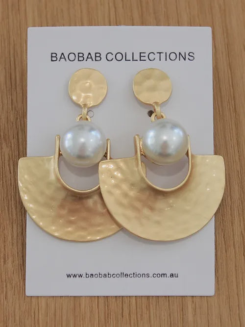 Baobab - Egyptian Pearl Earring: Gold Stud with Large Pearl Drop | LEEPG